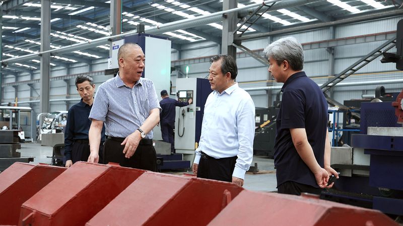 簡訊｜新鄉(xiāng)市委常委、市委秘書長謝松民一行蒞臨公司智能產(chǎn)業(yè)園考察調(diào)研