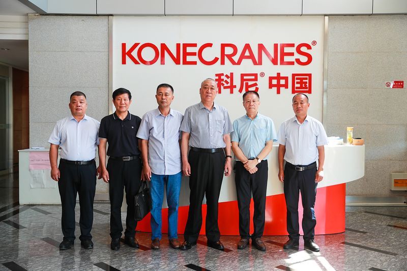 強(qiáng)強(qiáng)聯(lián)合！河南礦山黨委書記崔培軍與玉昆鋼鐵等進(jìn)行洽談